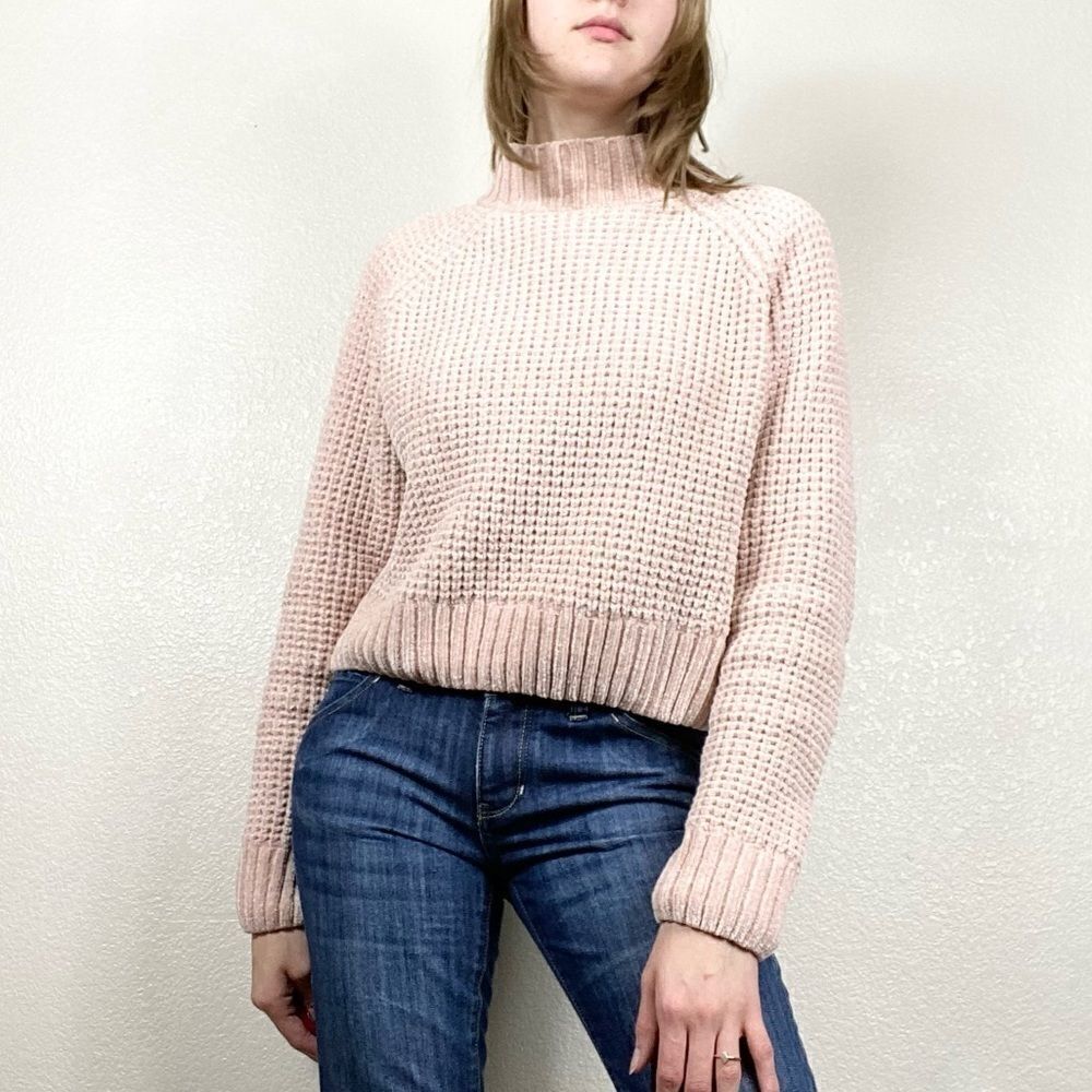 H&M Light Pink Chunky Knit Chenille Mockneck Sweater
